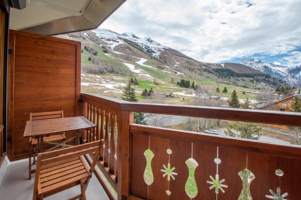 Résidence Plein Sud: Ski-in/Ski-out with Mountain Views Les Deux Alpes Exterior photo